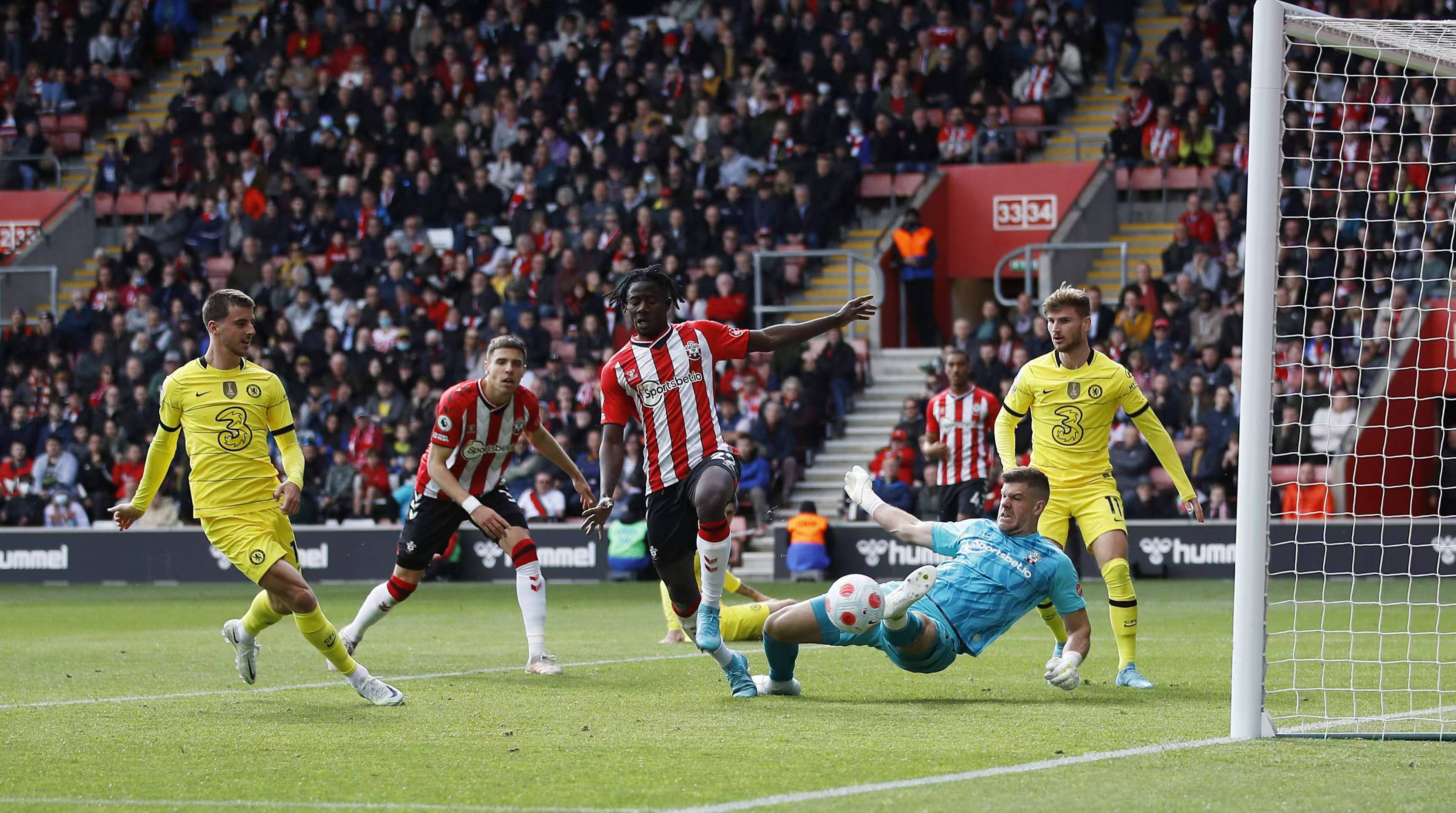 皇马决胜亚特兰大，争取下一轮机会的简单介绍