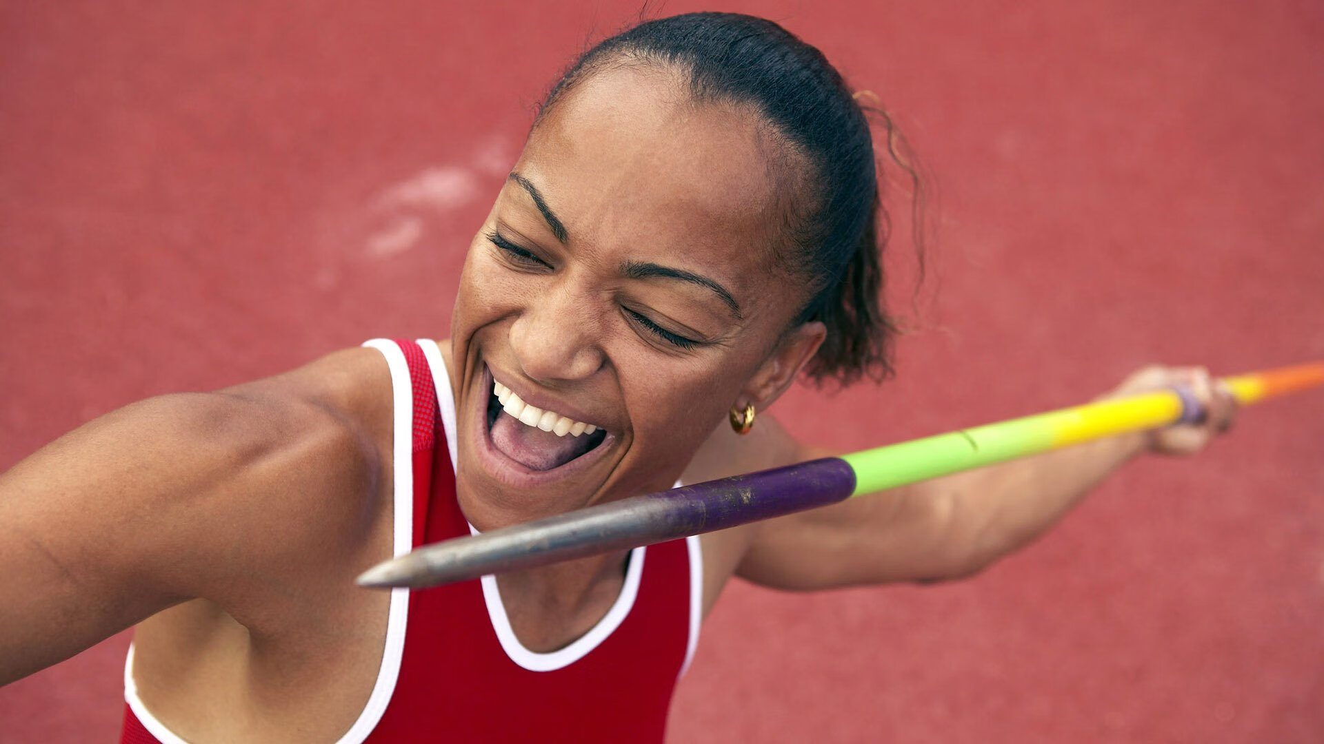 赛道上的接管者,当马克西在F1街道赛上演76人式横扫
