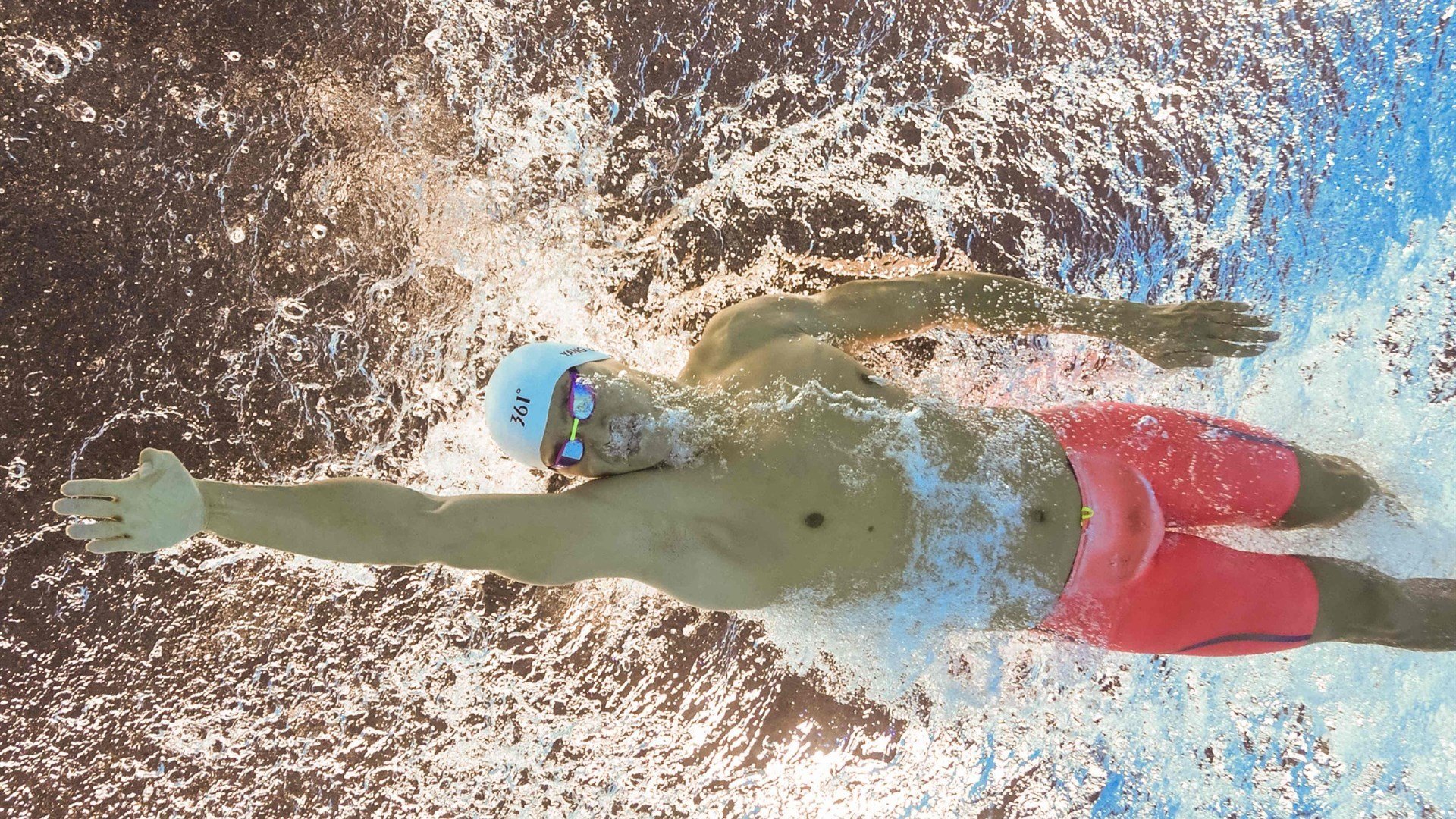 努涅斯一锤定音，澳大利亚爆冷险胜曼联背后的战术博弈与关键先生崛起